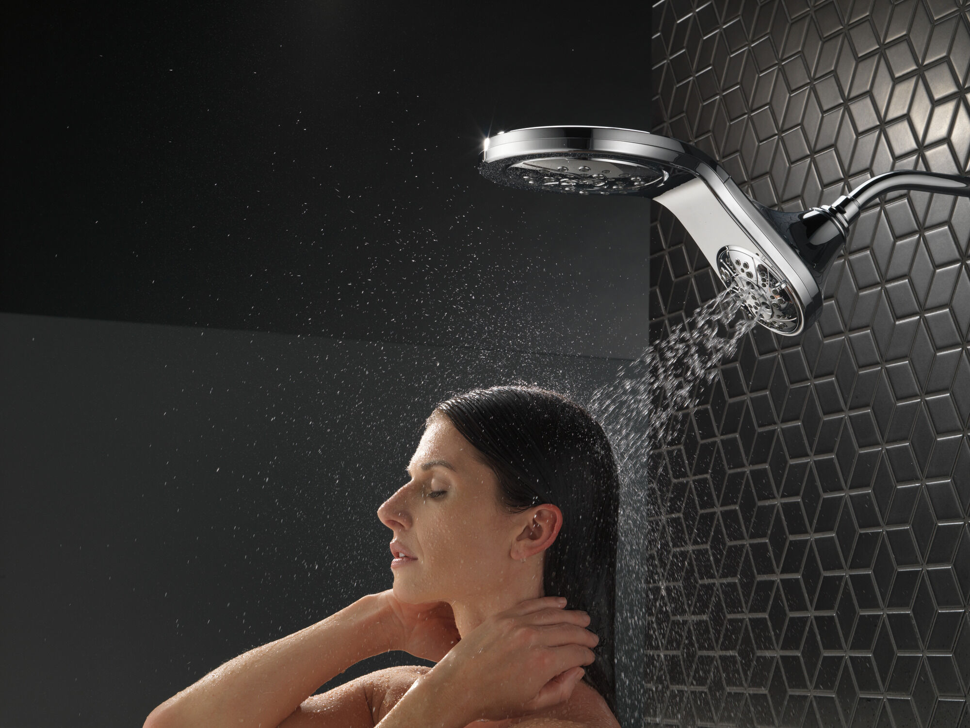 58581-25-PK HydroRain® H2Okinetic® 5-регулировочная душевая лейка два в одном Delta Faucet Universal Showering Хром  - Вид №17