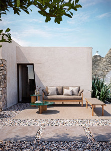 Деревянная садовая скамейка