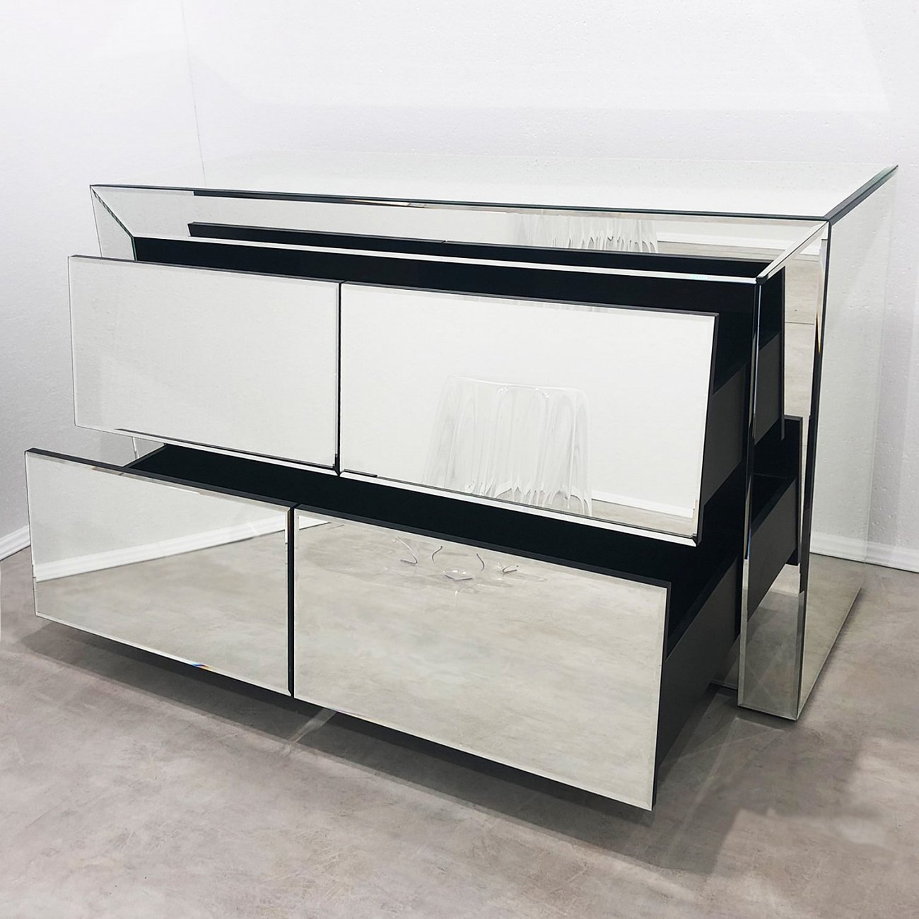 Комод зеркальный "Лэвэл" GRAUM ДИЗАЙНЕРСКИЕ 304018 Зеркальный  - Вид №3