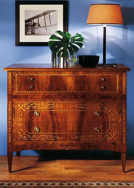 Комод  SERAFINO MARELLI G 3 como Settecento