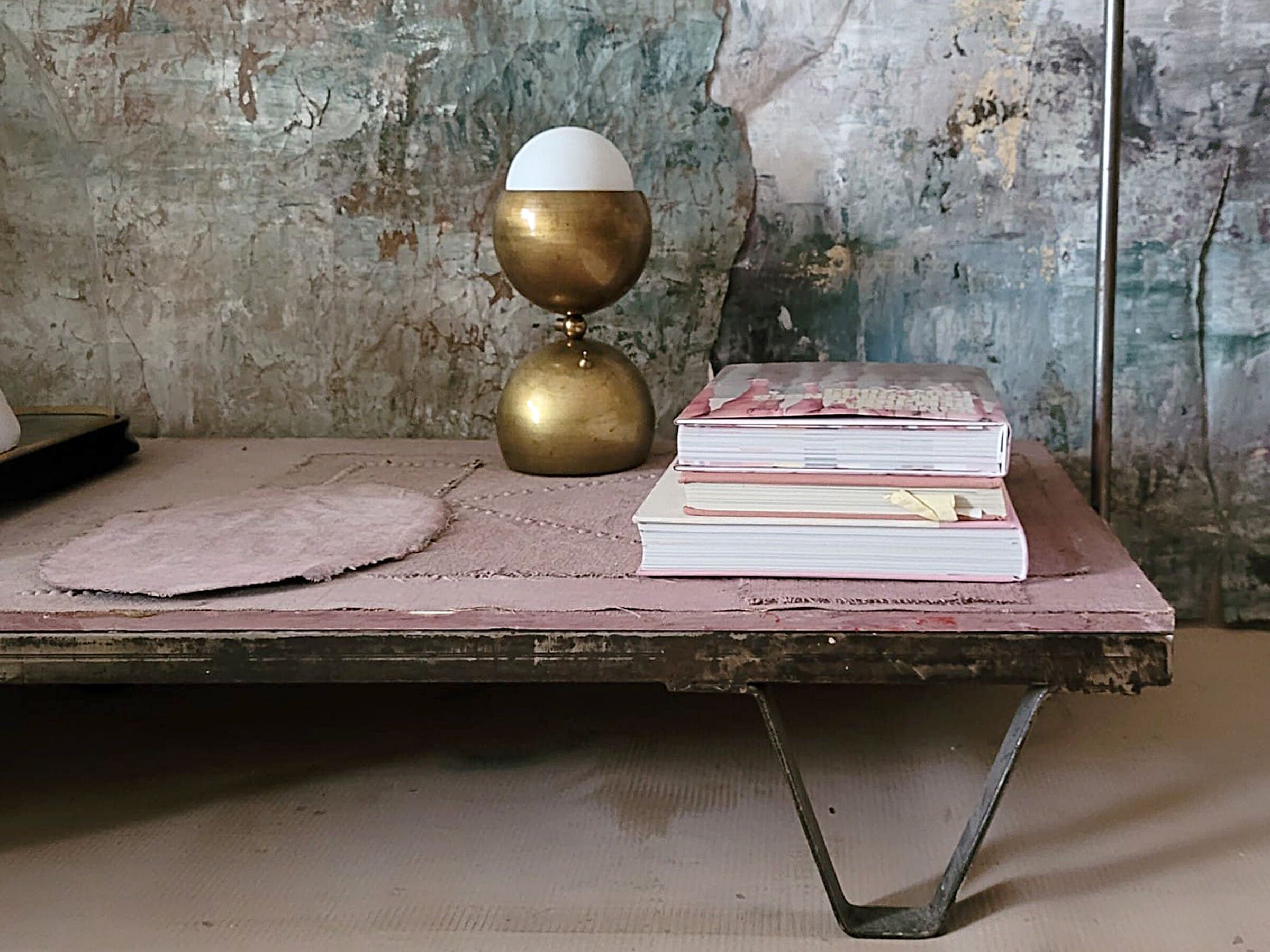 Светодиодная настольная лампа Renzo Serafini Желудь ARCH-00042900 - Вид №2