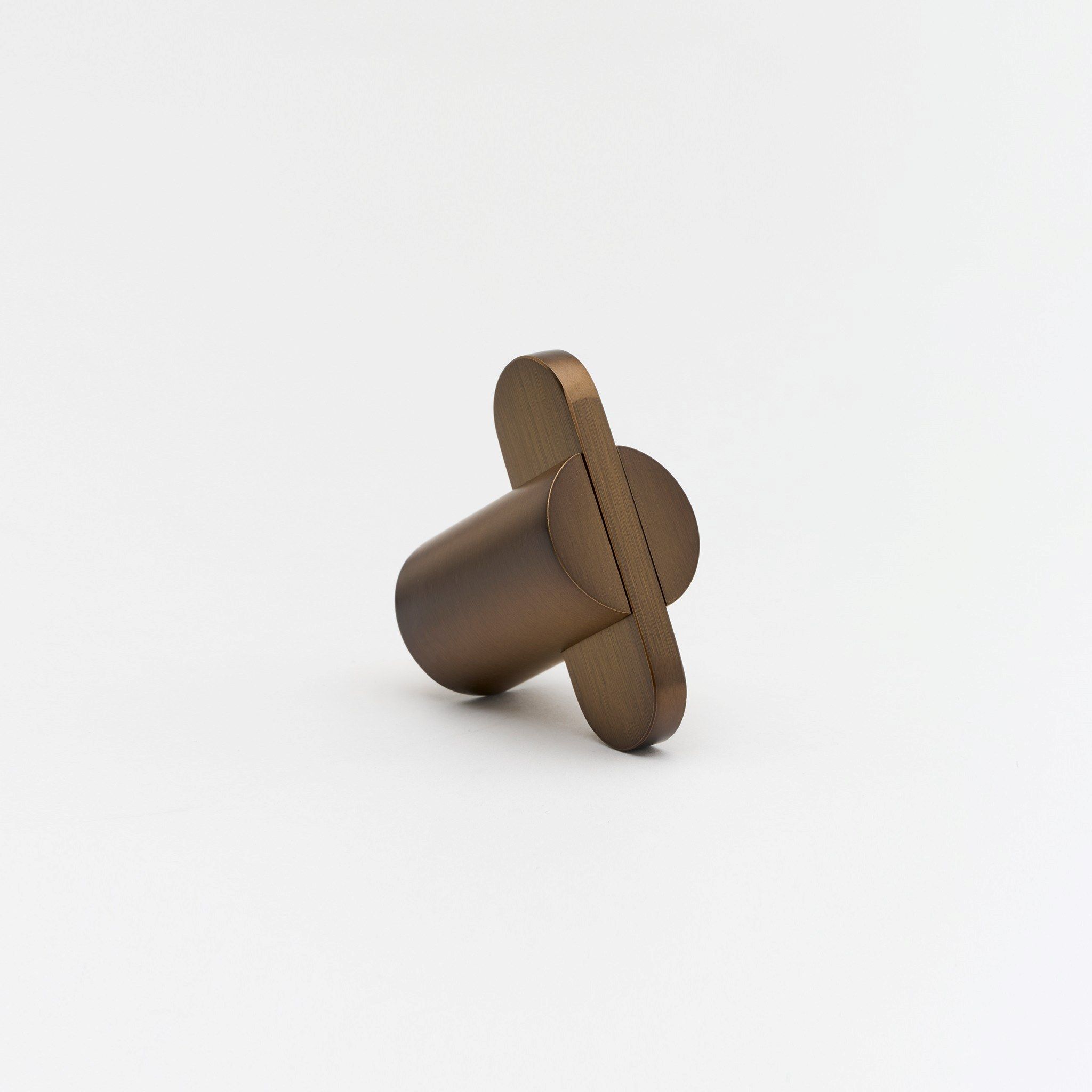 Латунная дверная ручка Lo & Co Interiors INTERSECT ARCH-00045576 - Вид №33