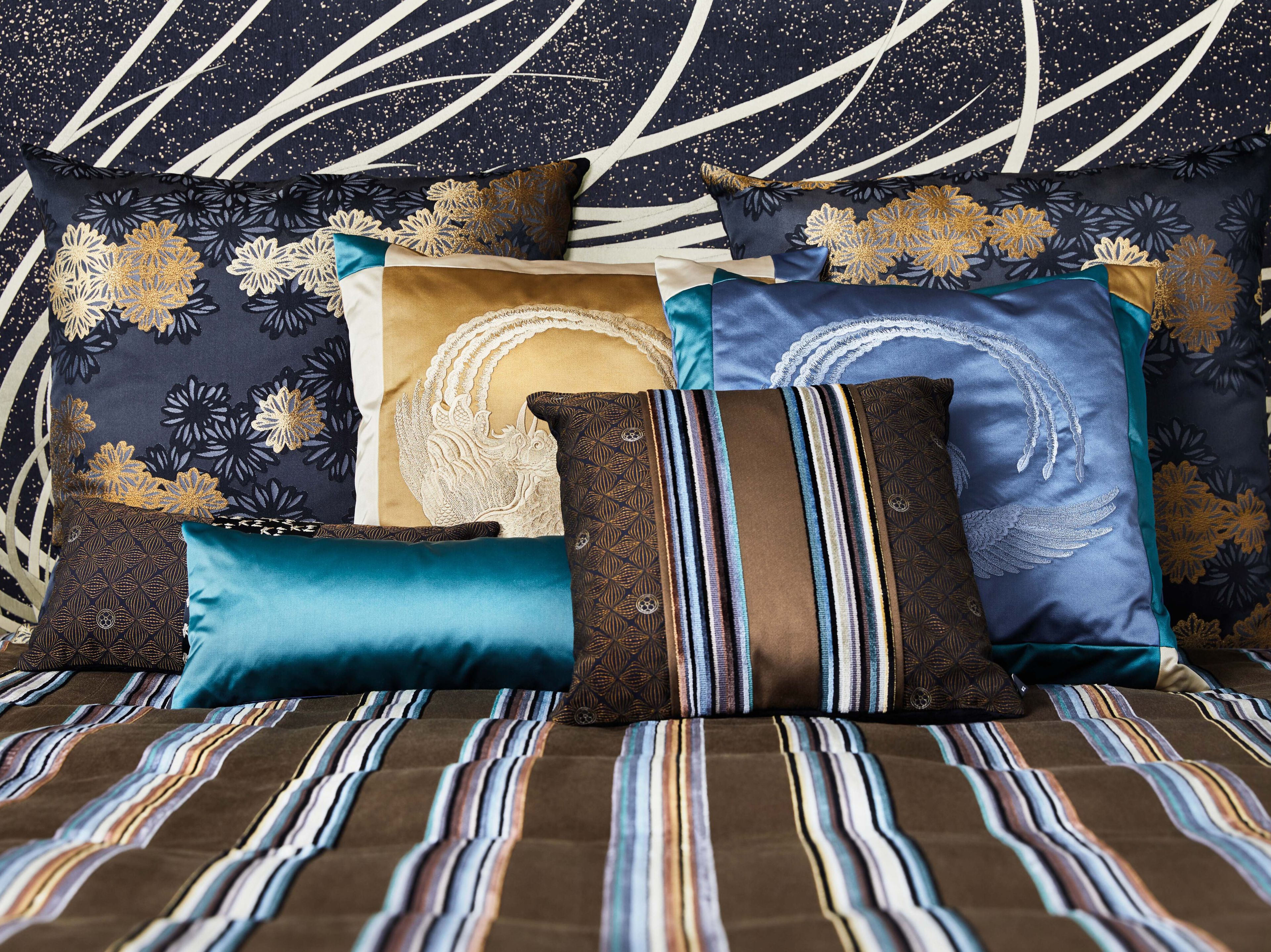 Квадратная подушка с цветочным рисунком K-3 Shogun ARCH-00130745 - Вид №2