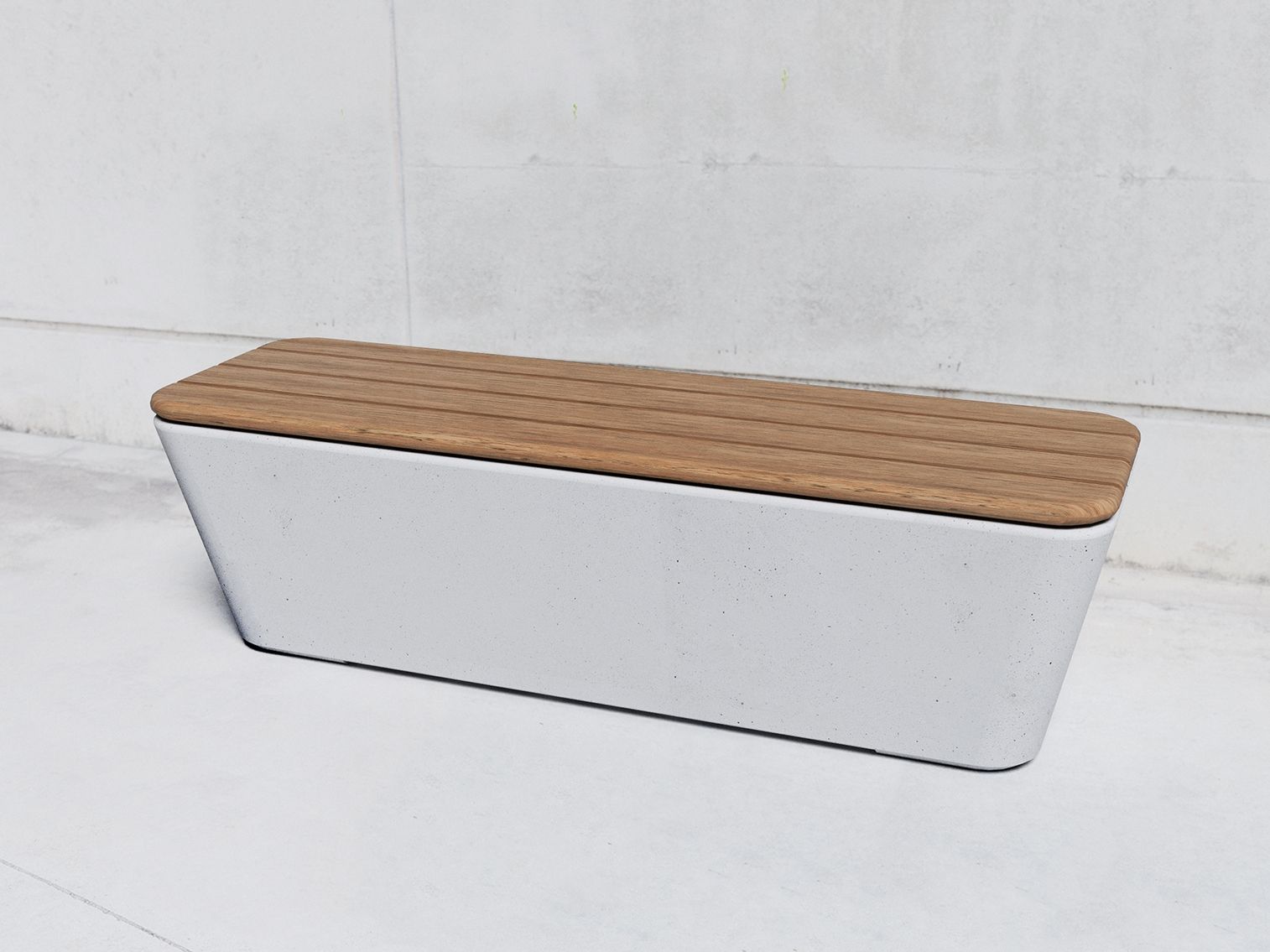 Скамейка без спинки из бетона и дерева SIT Smooth ARCH-00139826