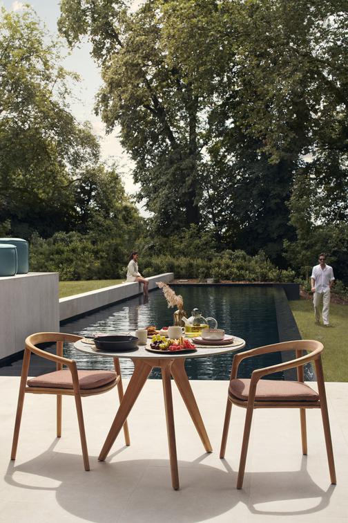 MNST973 Обеденный стол teak nero ⌀148см Manutti Torsa - Вид №11