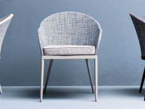 Мягкий садовый стул