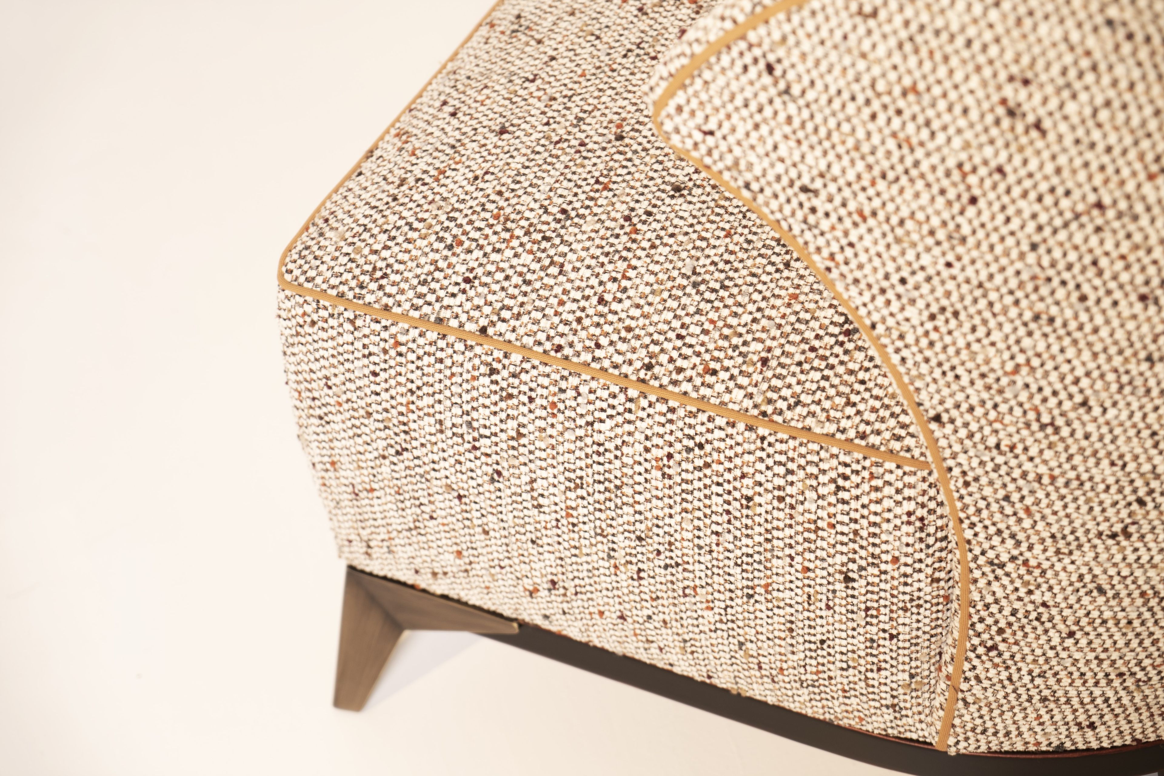 Кресло из ткани букле Mantellassi 1926 Agostina ARCH-00077420 - Вид №7