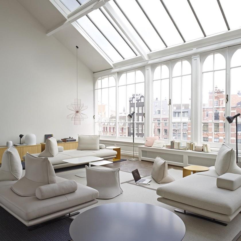 Ligne Roset Скамья со спинкой, обитая тканью Prado 11370405/505/605/705 - Вид №5