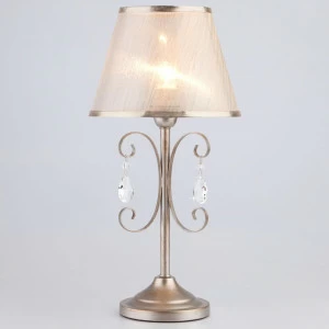 Настольная лампа Eurosvet Liona 01051/1 серебро EUROSVET ИНТЕРЬЕРНЫЕ 221138 Белый;серебро