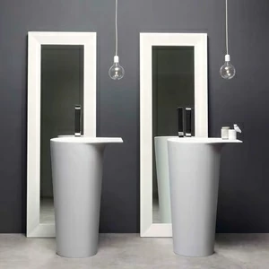 Toscoquattro Зеркало в раме вертикальное Specchiere белое