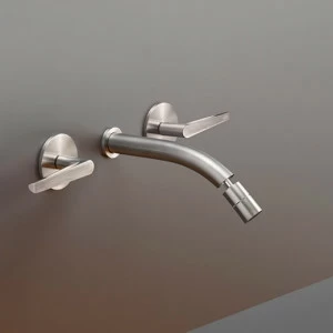 Настенный двойную ручку смеситель с регулируемым носиком L. 170 мм  FLG12 CEADESIGN