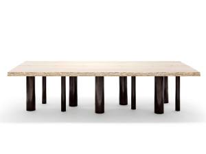 Прямоугольный стол из травертина