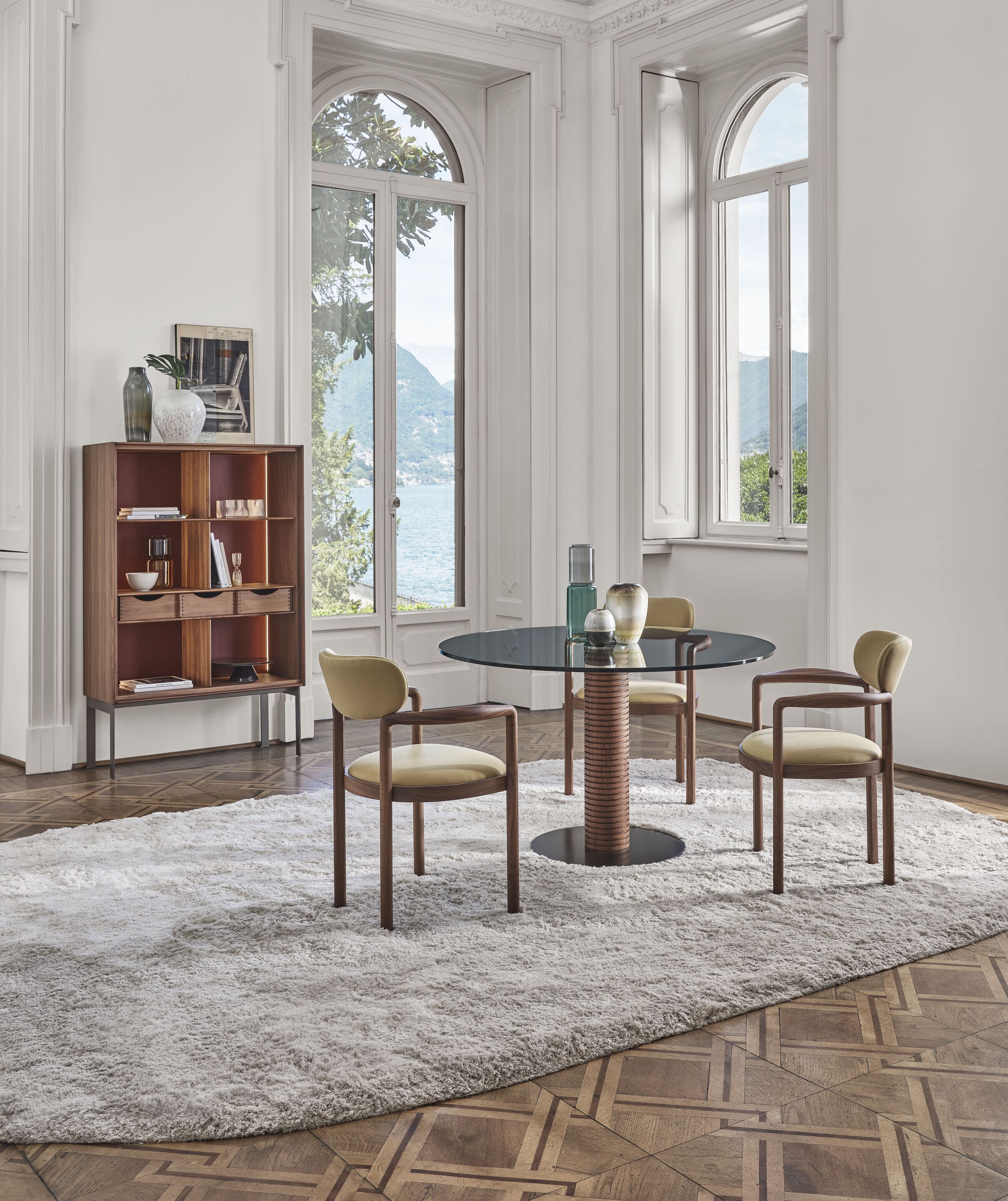 Круглый обеденный стол из грецкого ореха Porada Soul ARCH-00067279 - Вид №1