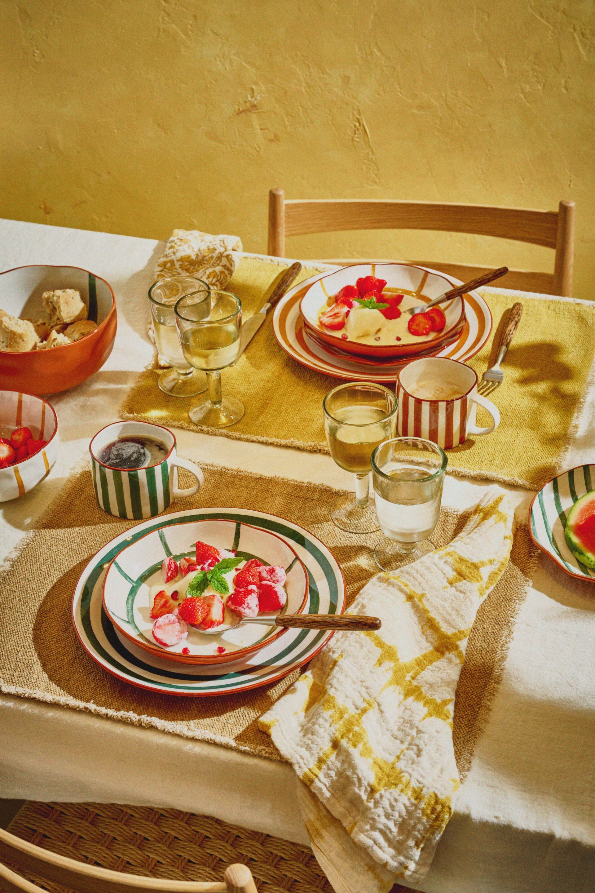 Фарфоровая плоская тарелка POMAX Миконос ARCH-00008932 - Вид №1