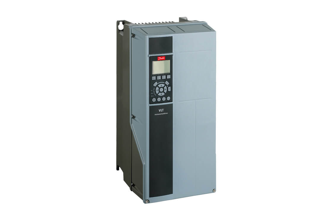 Danfoss VLT AQUA Drive FC 202 — специализированные преобразователи частоты для водоснабжения и водоотведения мощностью до 1400 кВт FC-202P55KT4E55H2XGXXXXSXXXXAXBXCXXXXDX 131B9063 