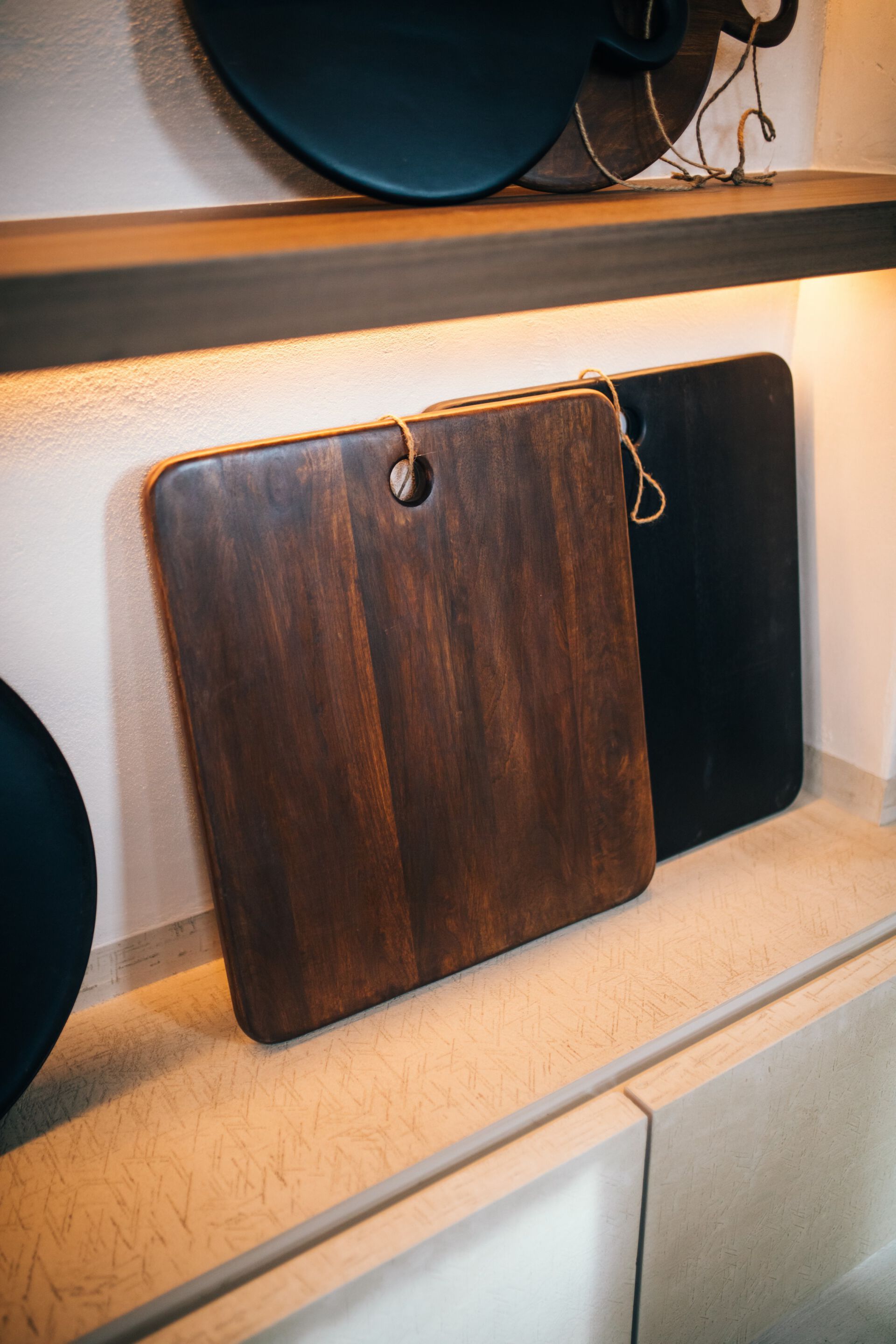 Прямоугольная разделочная доска из манго POMAX STANFORD ARCH-00135514 - Вид №3