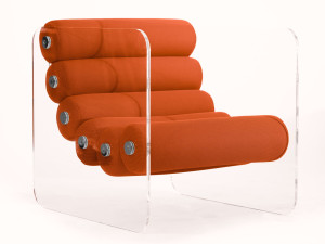 Кресло с подлокотниками