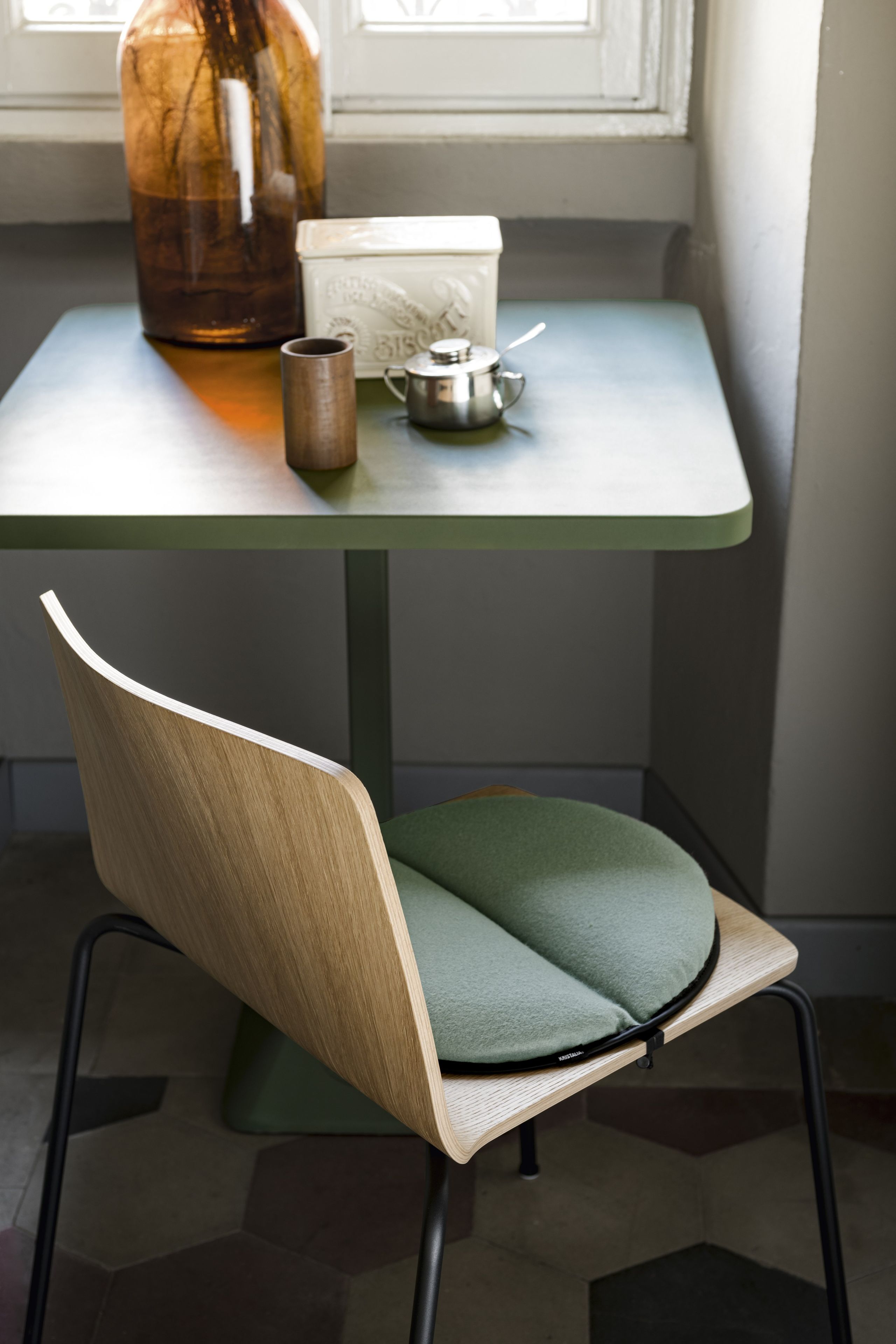 Деревянный штабелируемый стул Kristalia рама ARCH-00113937 - Вид №3