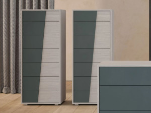 Деревянный комод