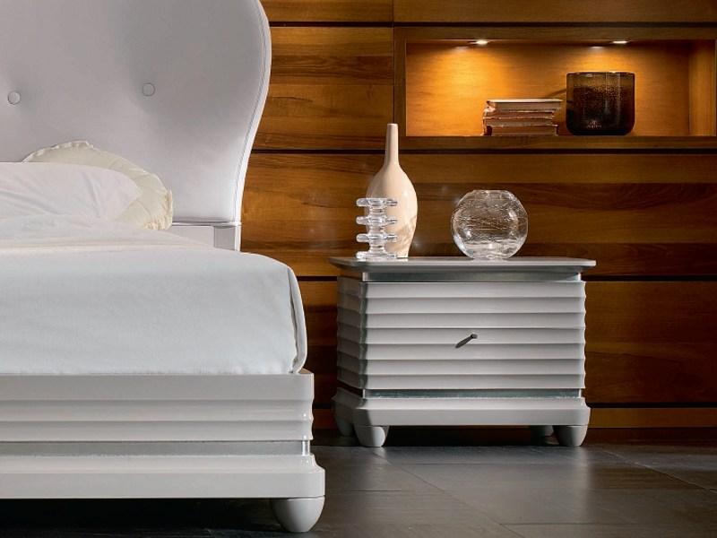 Cantiero Прикроватная тумбочка из лакированной древесины с ящиками Elettra night El212 - Вид №1