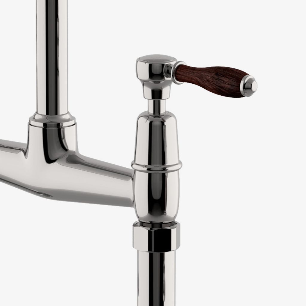 EAKM35 Смеситель для кухни с гусиной шеей Easton Classic с двумя отверстиями, ручки из дуба и спрей Waterworks  - Вид №1