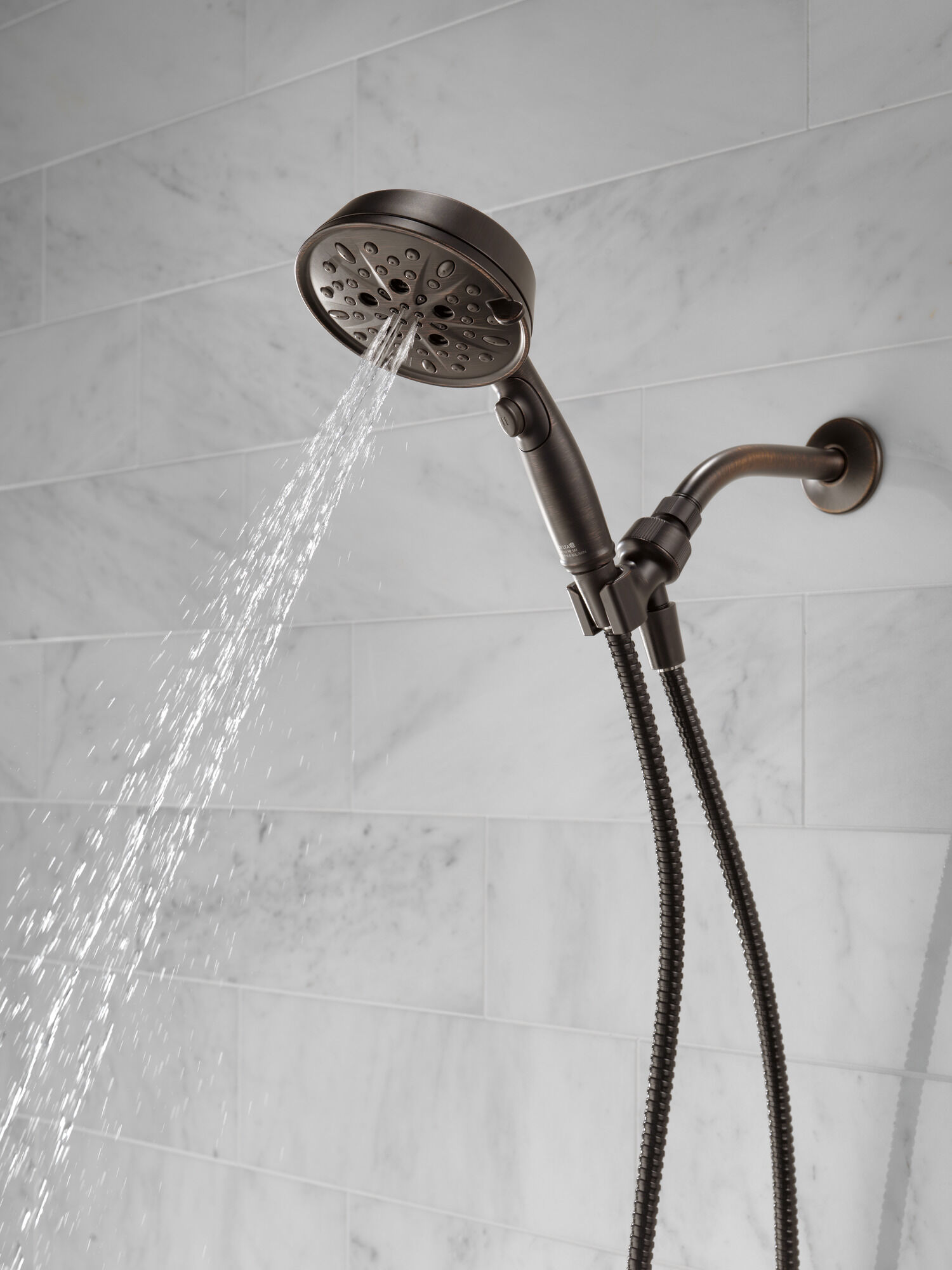 Ручной душ H2O 1,75 галлона в минуту, 7 режимов Delta Faucet 75723RB - Вид №8