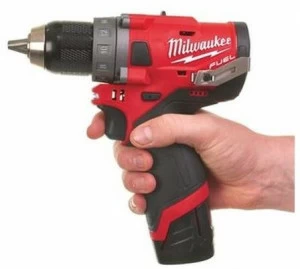 MILWAUKEE Отвертка дрель