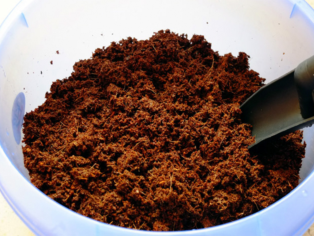 Кокосовый субстрат Орехнин, брикет 4 литра ГеоПластБорд GPBST-238 - Вид №3