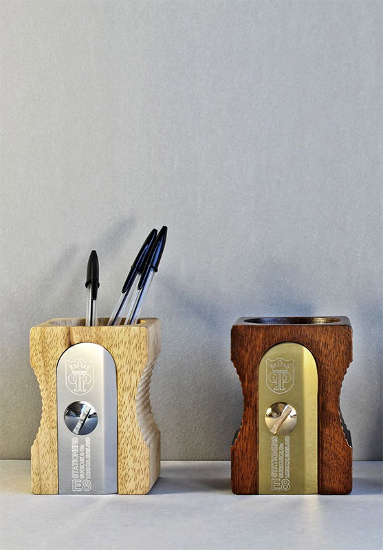 SK PENCILPOT3 Органайзер для рабочего стола sharpener темное дерево Suck UK  - Вид №2