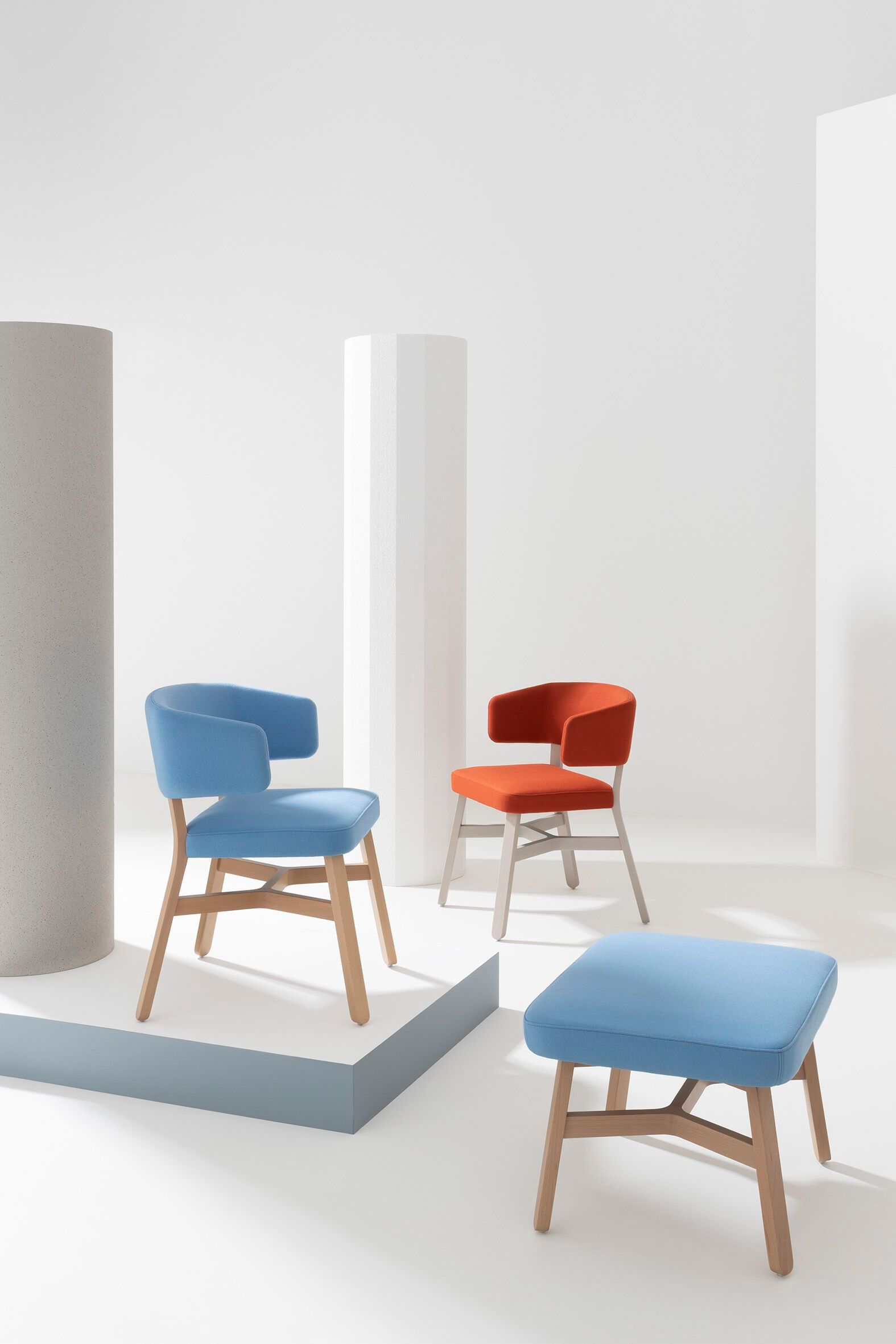 Низкий стул из бука с мягким сиденьем Billiani круассан ARCH-00015926 - Вид №2