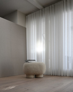 Скамейка из овчины