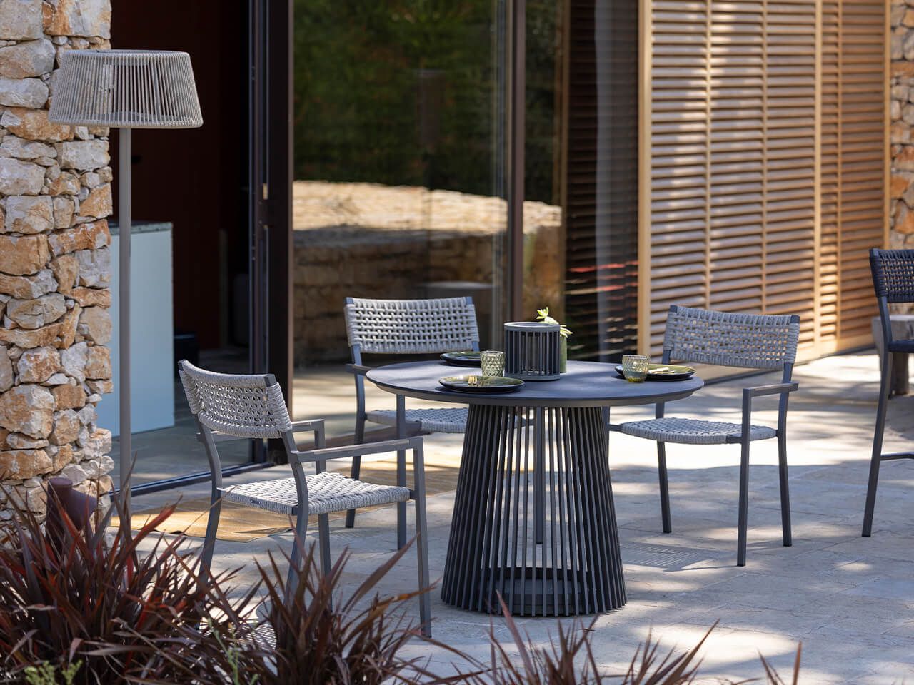 Светящийся садовый стол в HPL Les Jardins® Halo ARCH-00011099