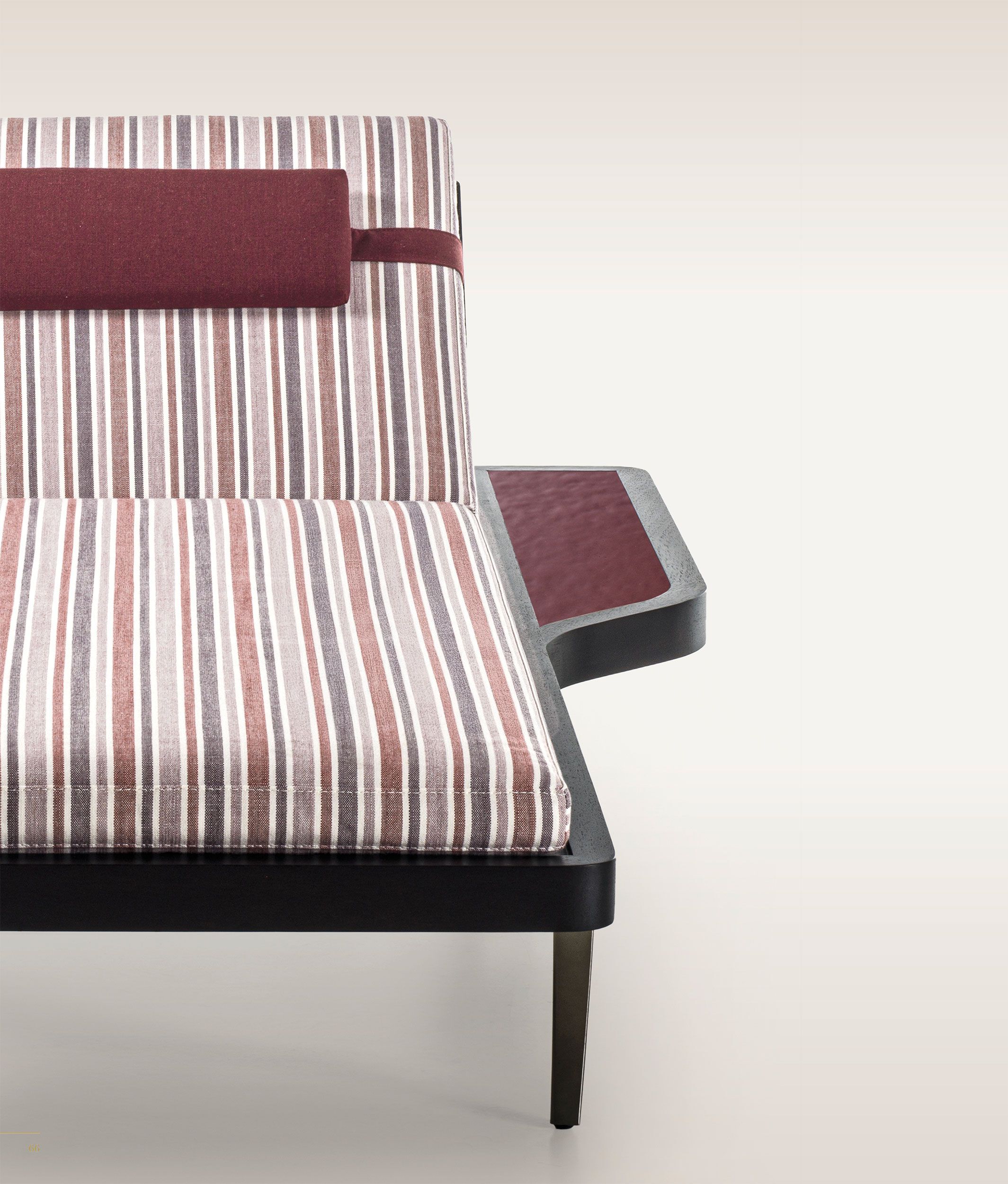 Ироко и ткань откидная Садовая кровать с колесами Longhi курорт ARCH-00145235 - Вид №1