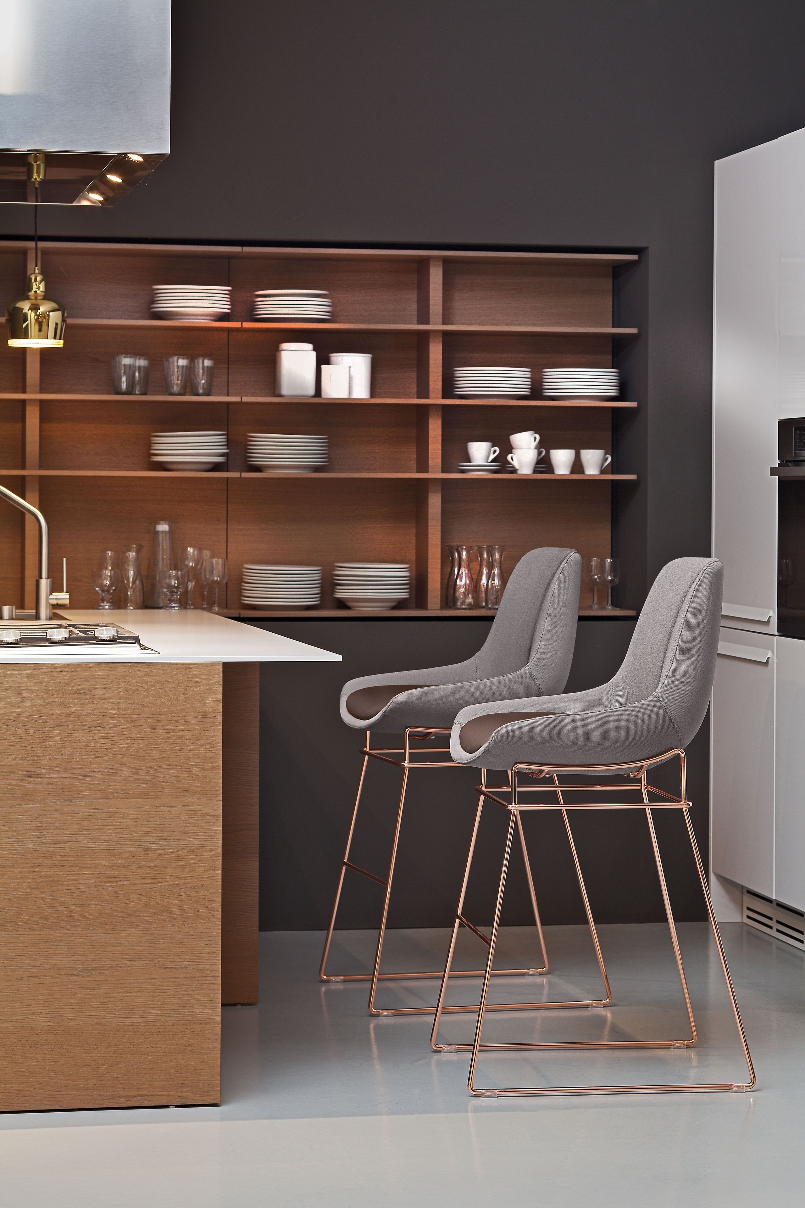 Высокий табурет с подставкой для ног Nahu Crystal ARCH-00089049 - Вид №2