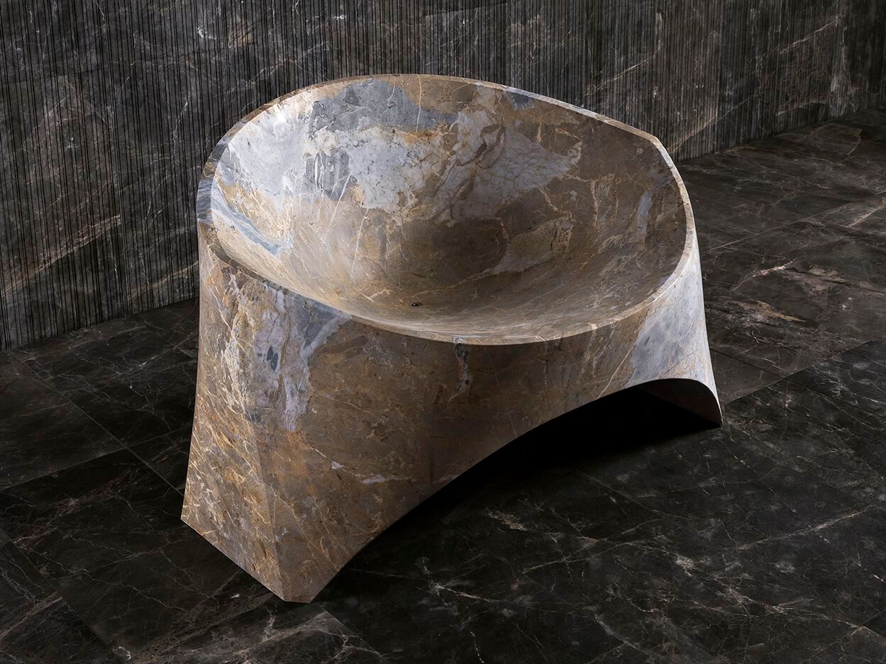 Мраморное кресло с подлокотниками LUCE DI CARRARA Kairo ARCH-00111029