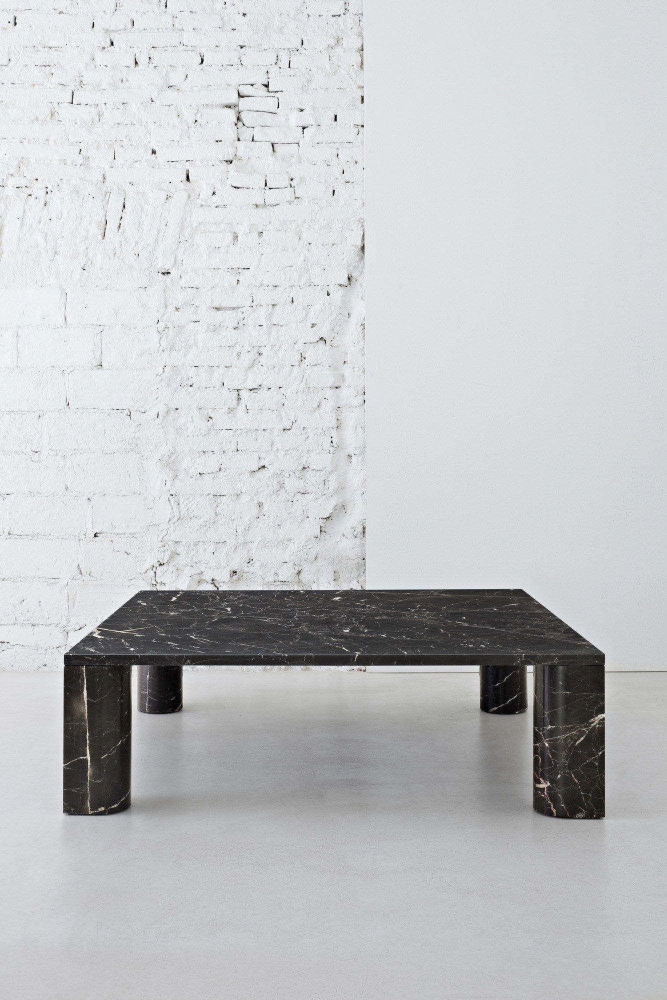 Квадратный мраморный журнальный столик Salvatori Люби меня, не люби меня ARCH-00140784 - Вид №1