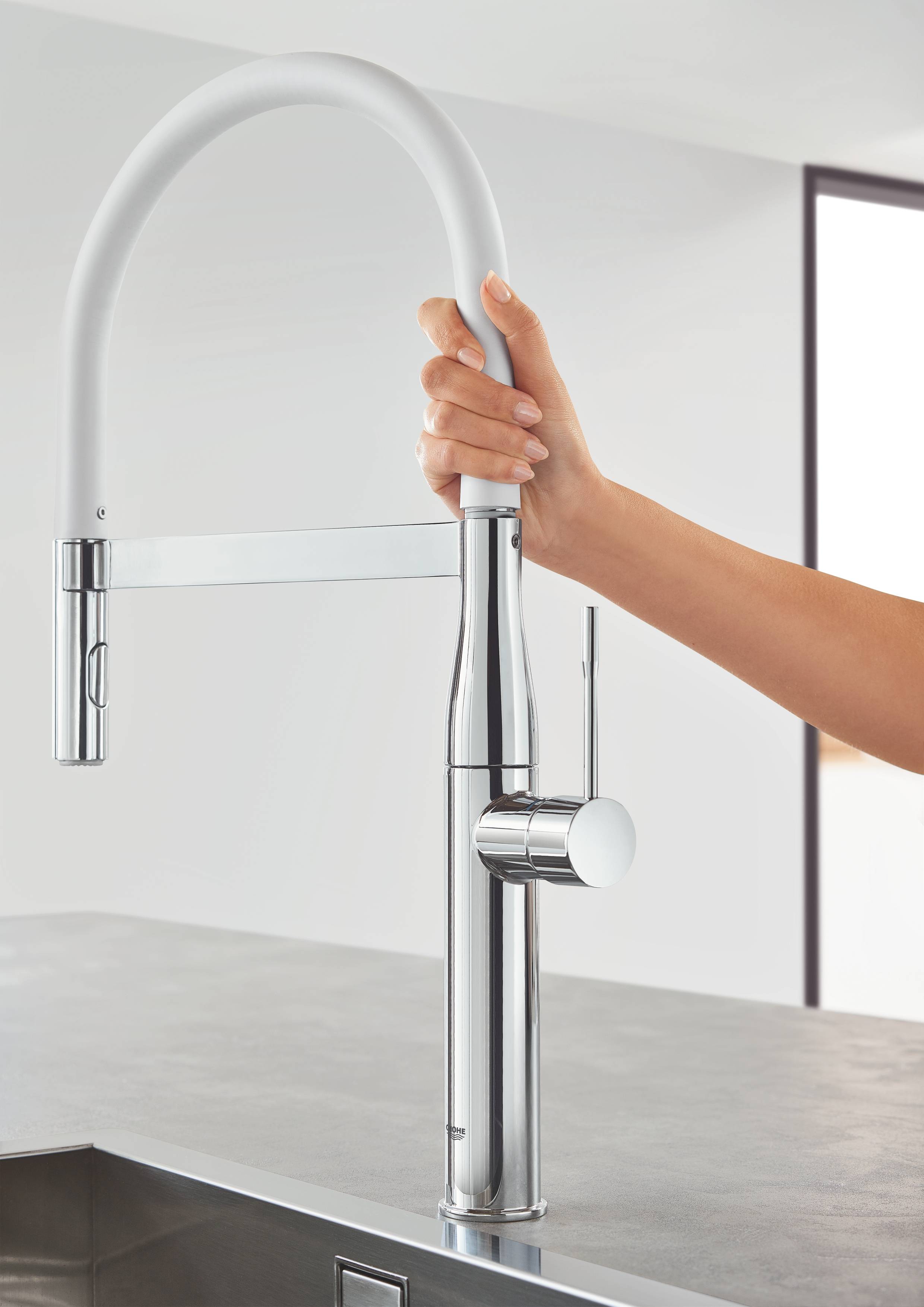 Гибкий шланг GROHE GROHFlexx для смесителя Essence, жемчужный (30321MW0) - Вид №1