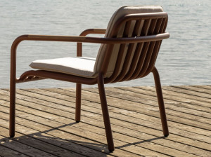 Алюминиевый садовый стул с подлокотниками