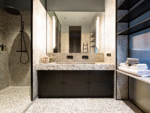 Покрытие для ванных комнат с эффектом терраццо