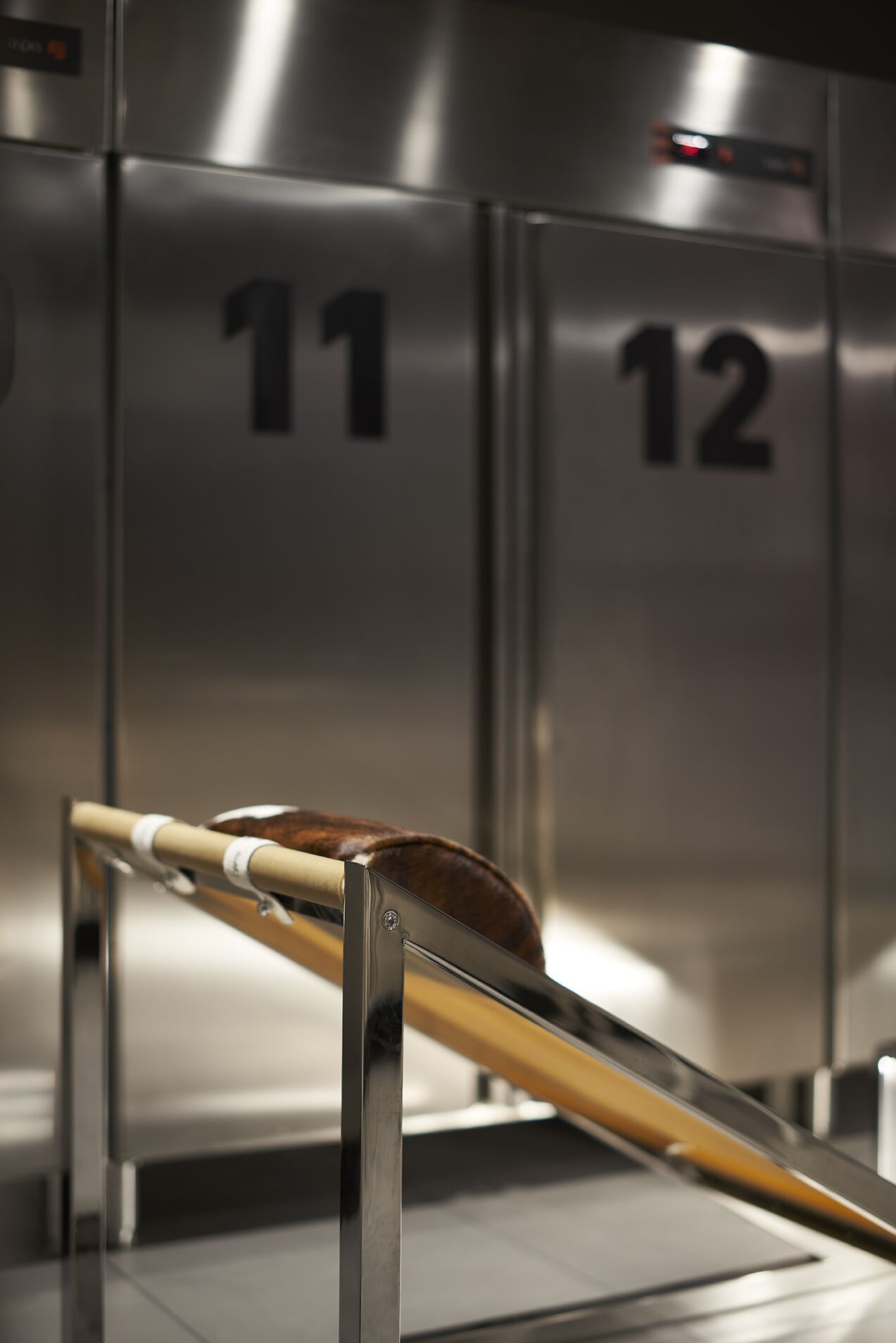 Кресло из натурального каучука с подставкой для ног Poltronova Mies ARCH-00089410 - Вид №6