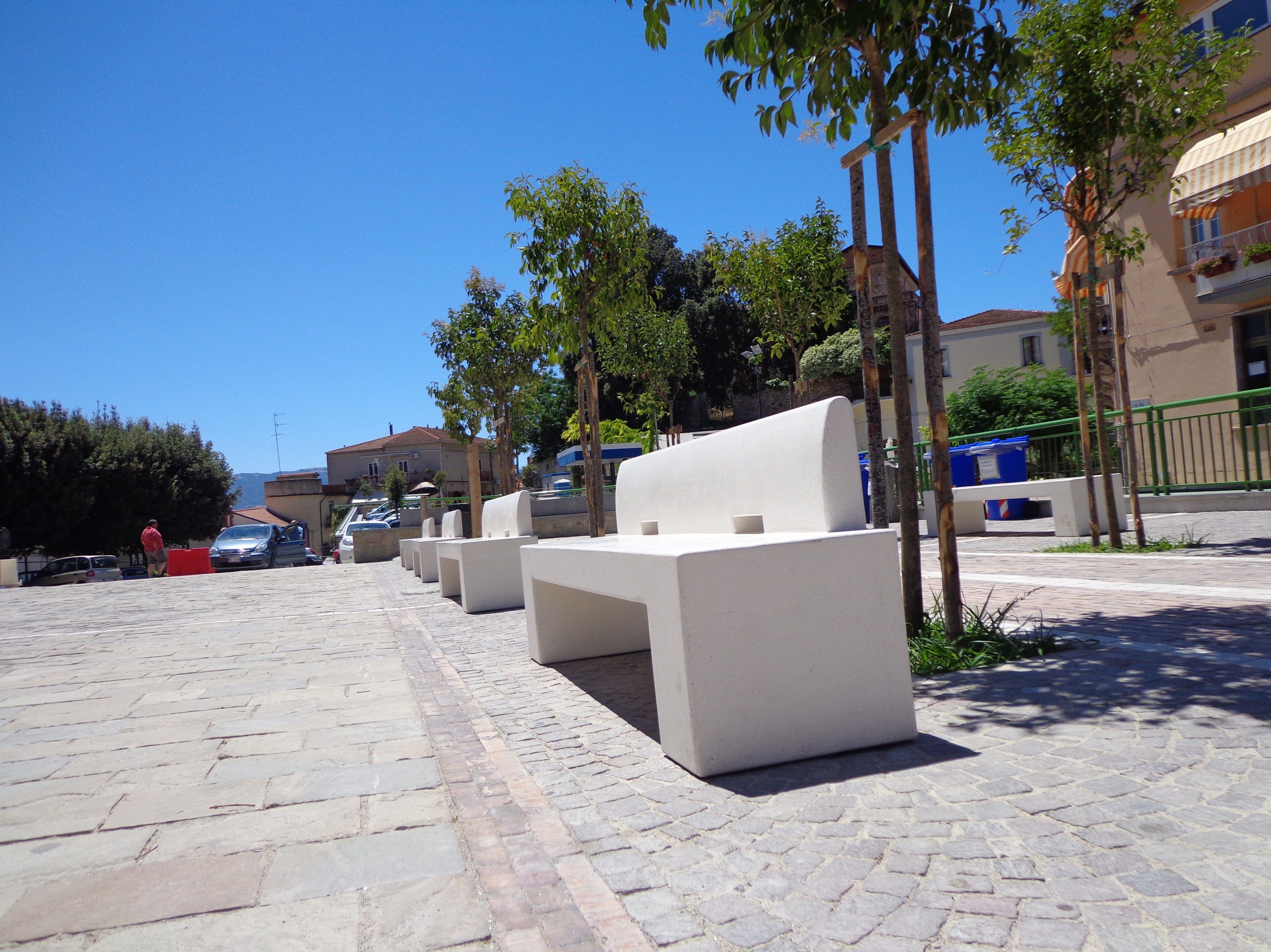 Скамейка из композитного материала со спинкой Viscio Urban Design GIOTTO ARCH-00005844 - Вид №3