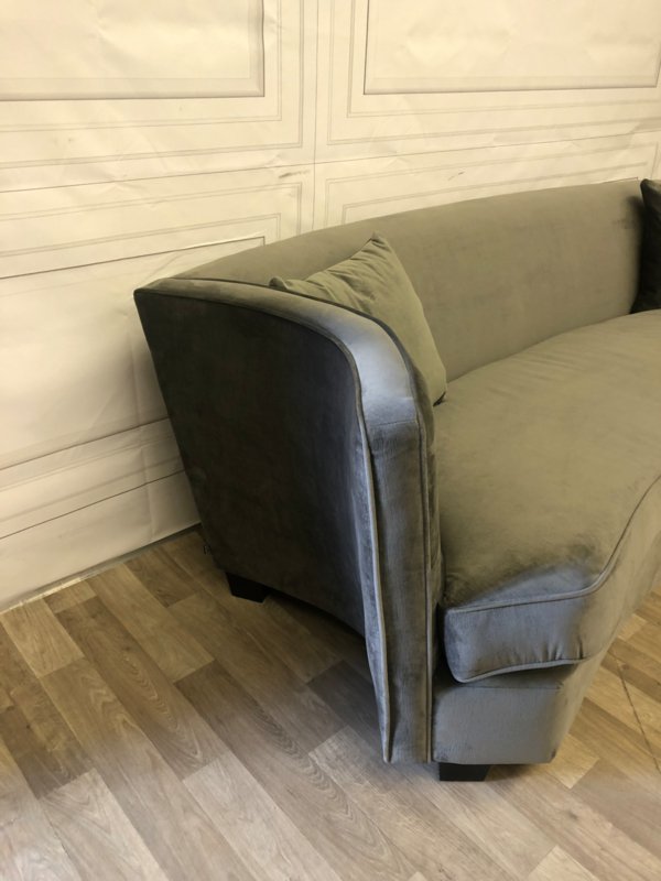 Софа Giulietta от Eichholtz EICHHOLTZ ДИЗАЙНЕРСКИЕ, EICHHOLTZ 060890 Белый  - Вид №3