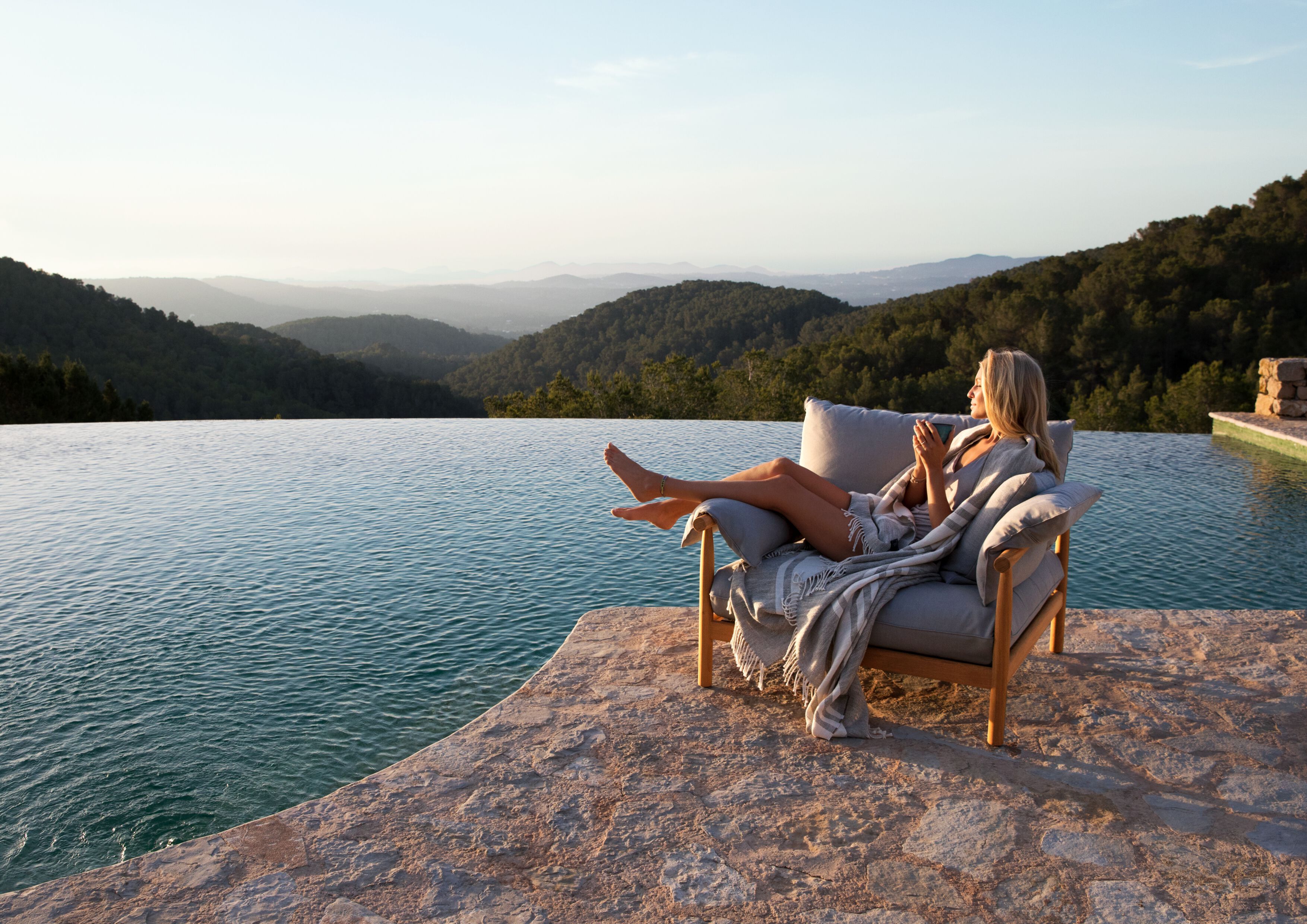 Садовое кресло из тикового дерева и ткани с подлокотниками DEDON TIBBO ARCH-00090712 - Вид №3