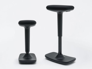 Регулируемый по высоте офисный стул в Trevira® CS