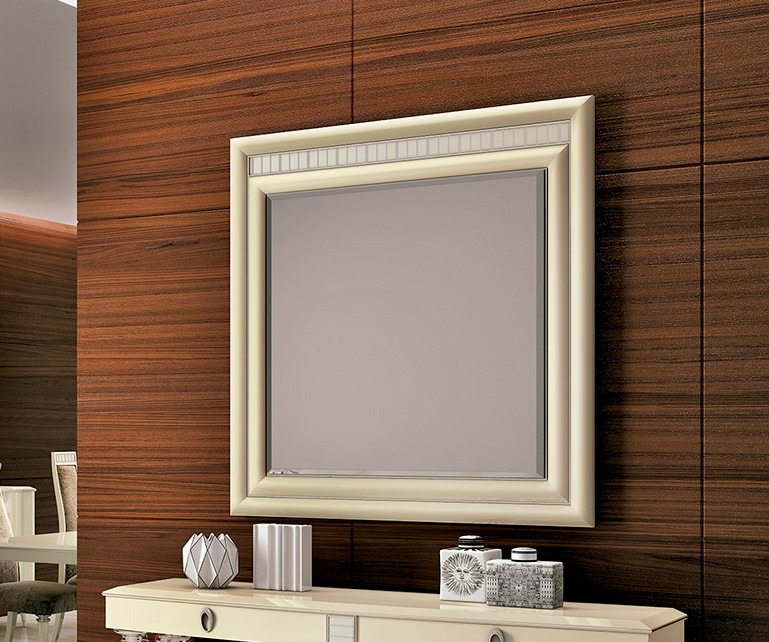 106355 Зеркало 17201 100x130 см лак Llass Agora Santreyd