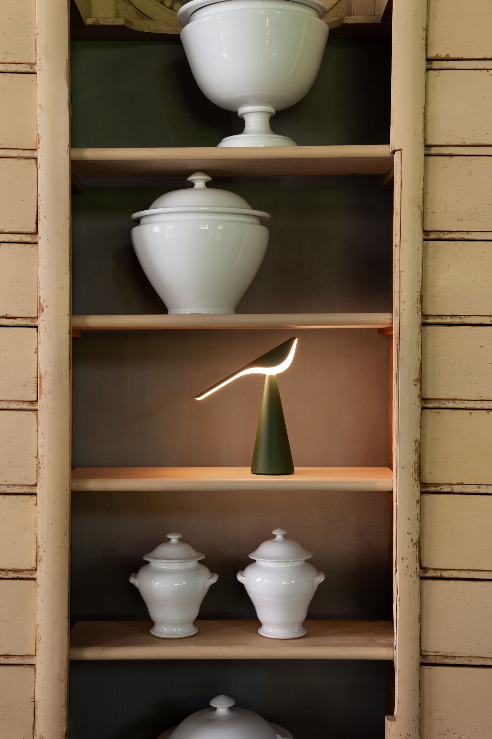 Алюминиевая светодиодная настольная лампа Established&Sons TIKI ARCH-00145932 - Вид №50