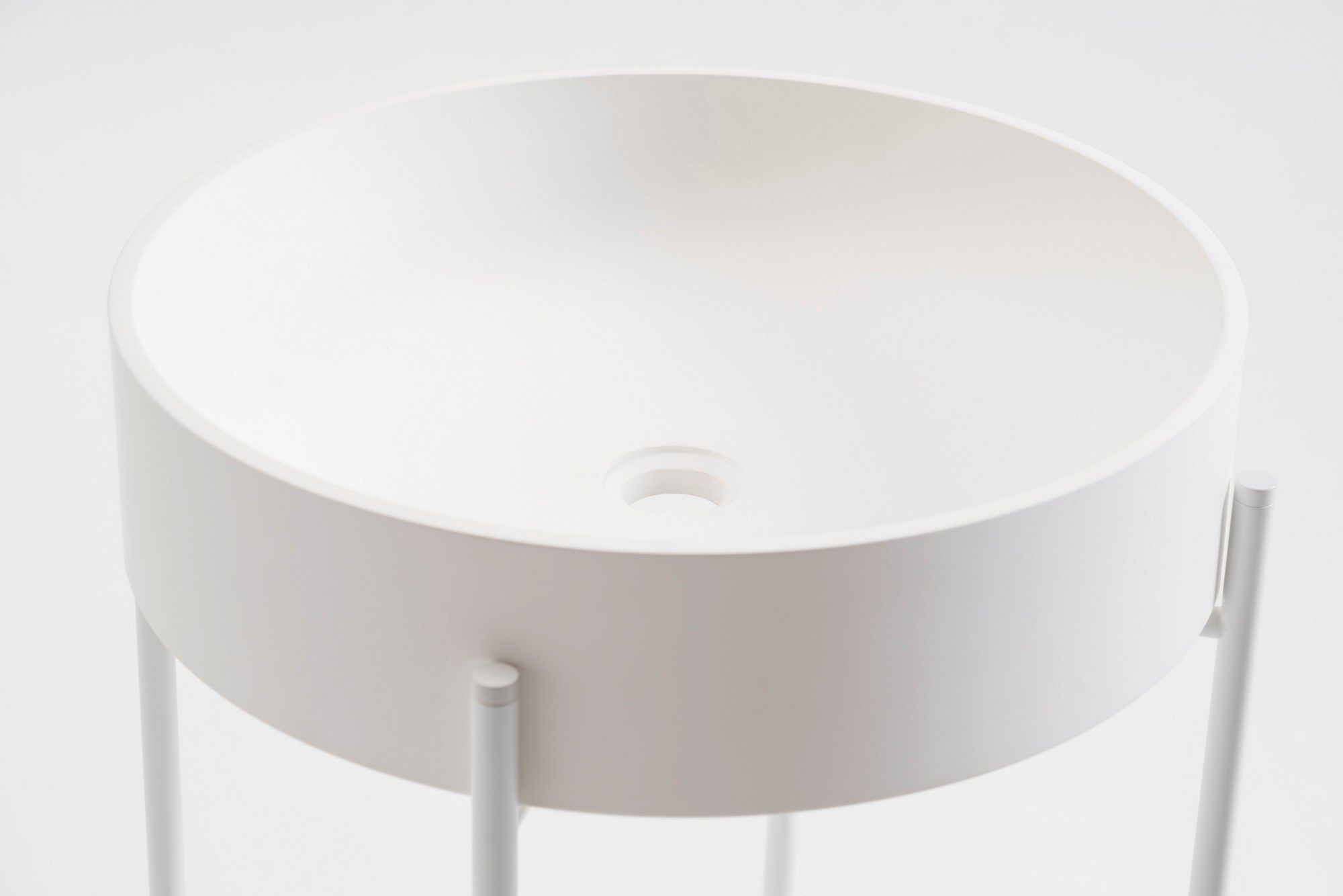 Круглая консольная раковина Livingtec® Ex.T стенд ARCH-00021181 - Вид №6