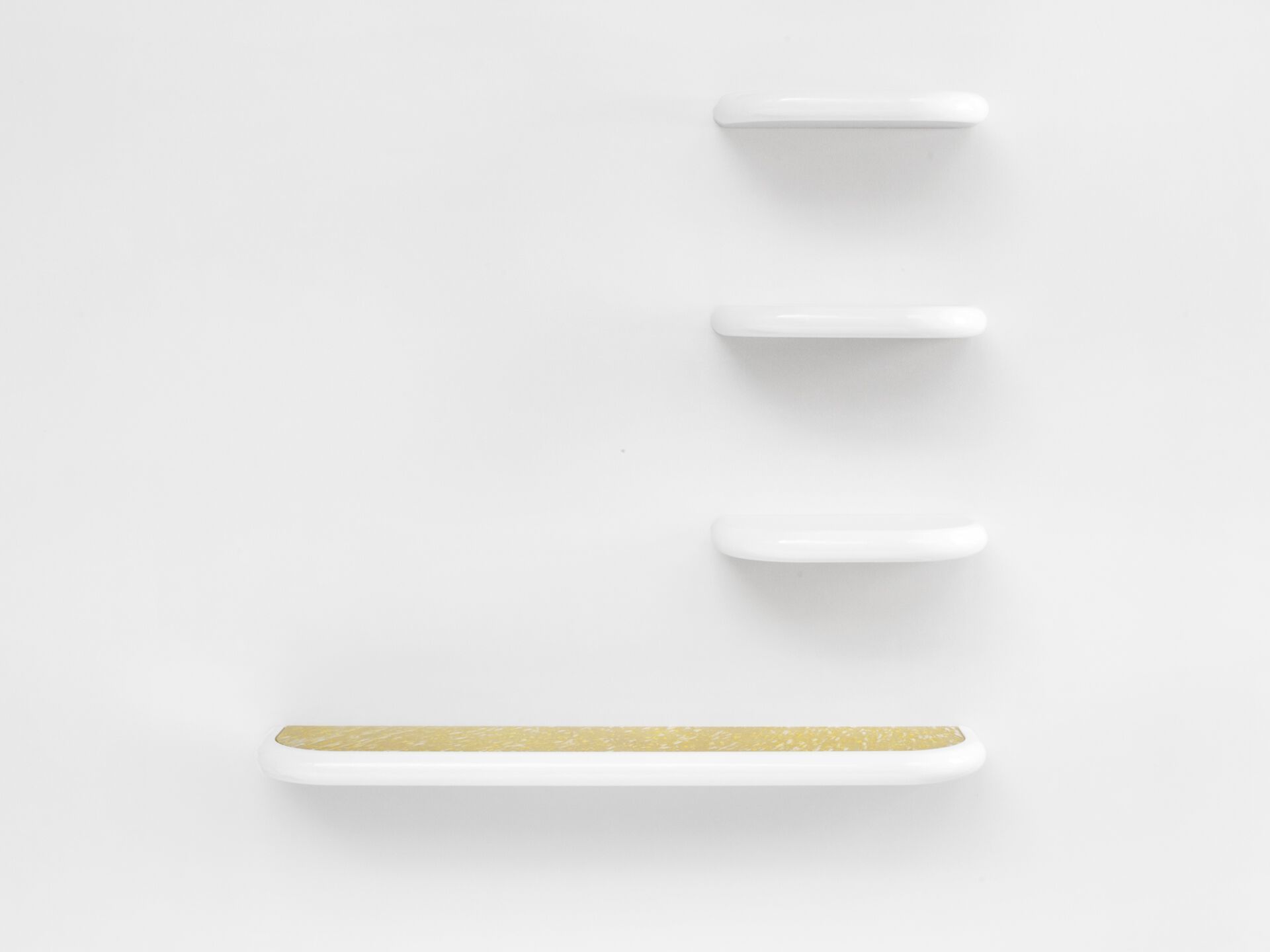 Полка из переработанного полистирола Punto Zero штопки ARCH-00008515