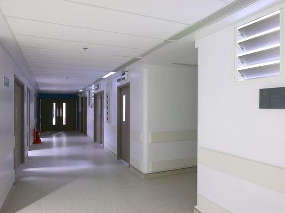 Rockfon Акустические потолочные панели из минеральной ваты Medicare® sun-id-1354988 - Вид №2