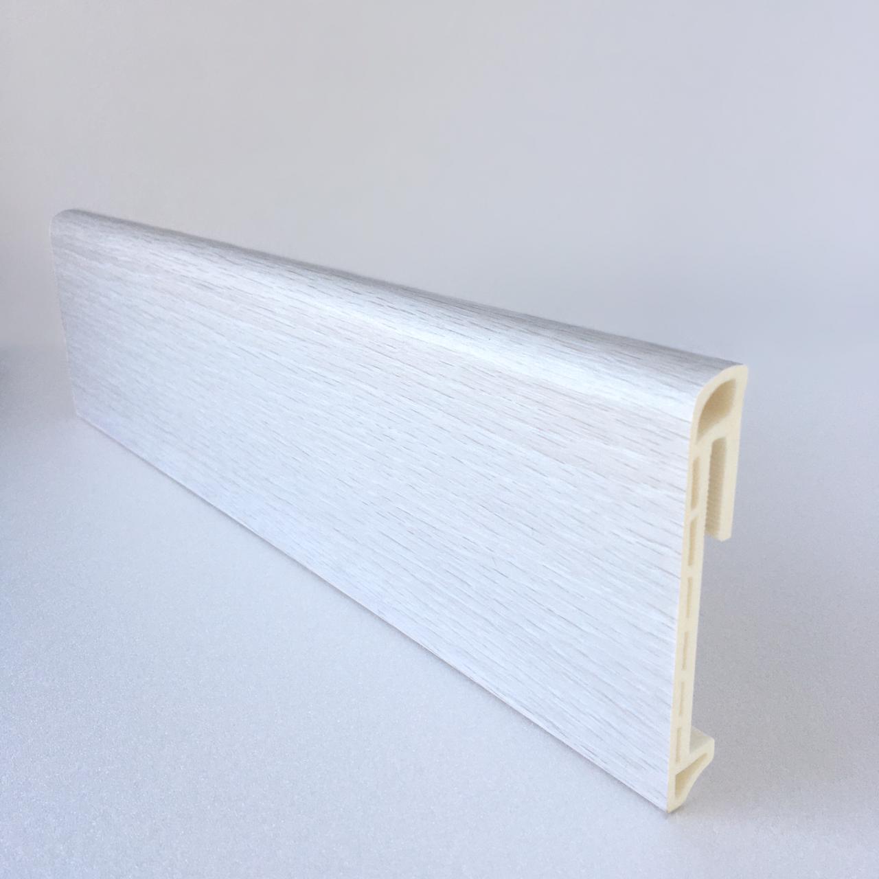 Напольный плинтус  Дуб северный 80мм DEKOR PANEL DP070